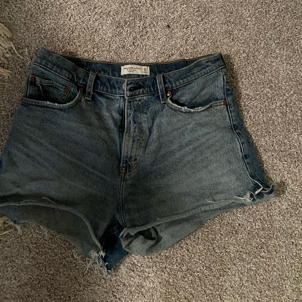 Abercrombie curve Love shorts